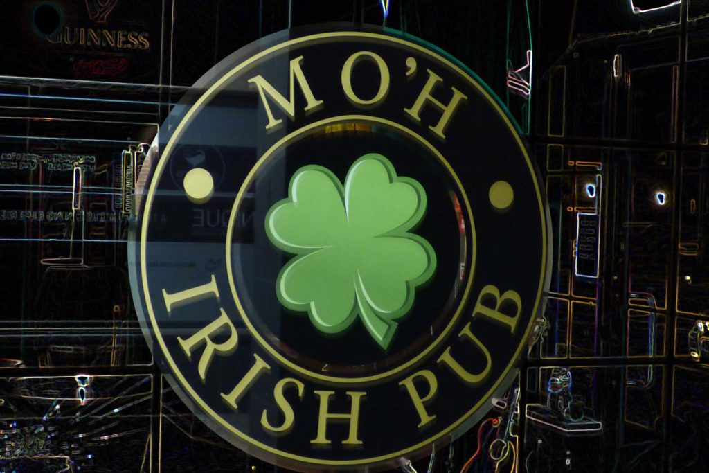 Logo for Moh's Irish Bar in Olhao
